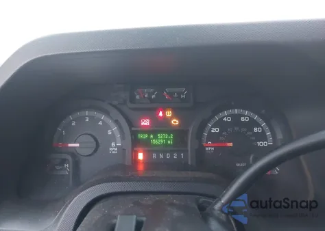 2011 Ford E-350 Super Duty Xlt from USA, damaged, VIN 1FBSS3BLXBDB08816